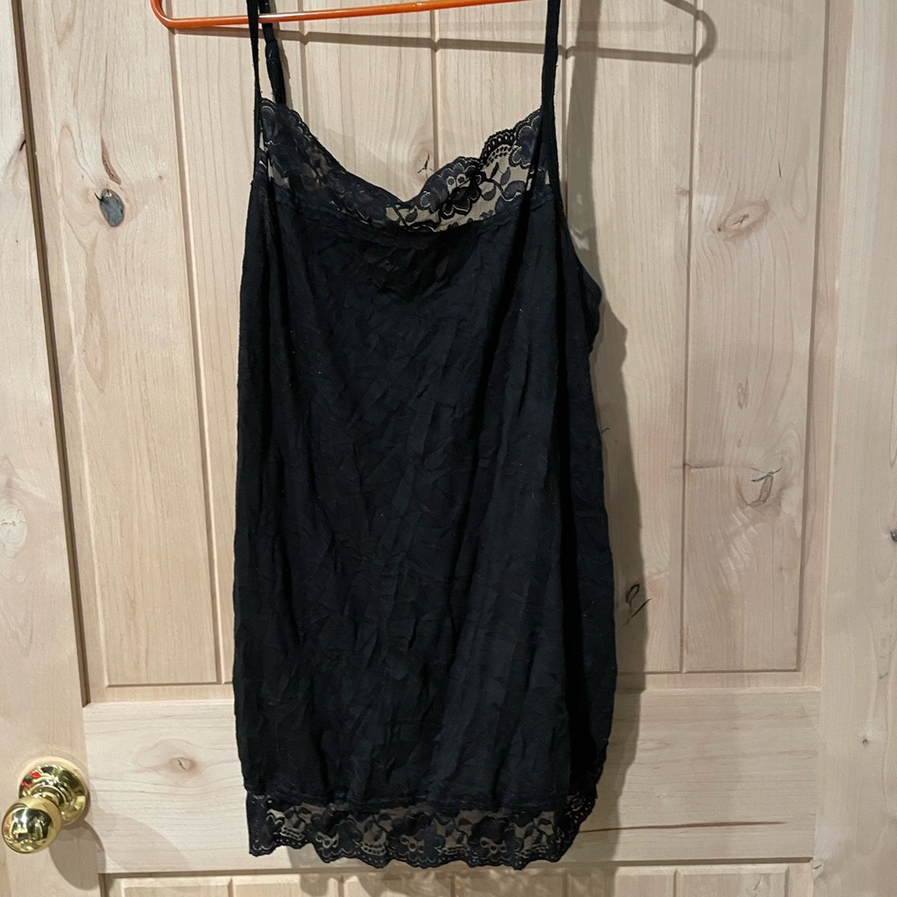 066 Maurices 2 X Elegant Black Cami. GUC.
